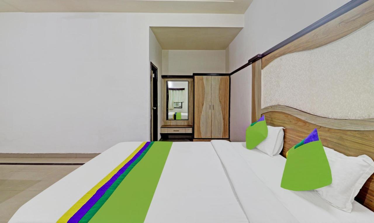Hotel G B Palace Агра Экстерьер фото